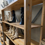 Shelving on castors