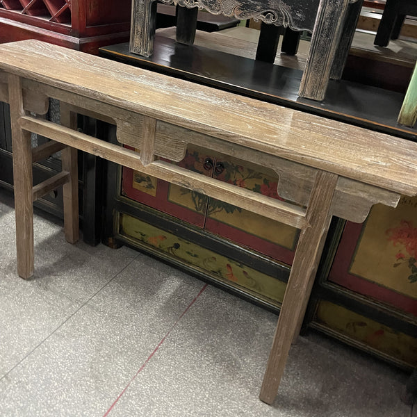 Elm Table