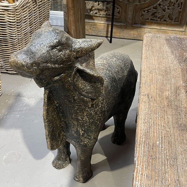 25426 Terracotta Buffalo 730 x 260 x 700H