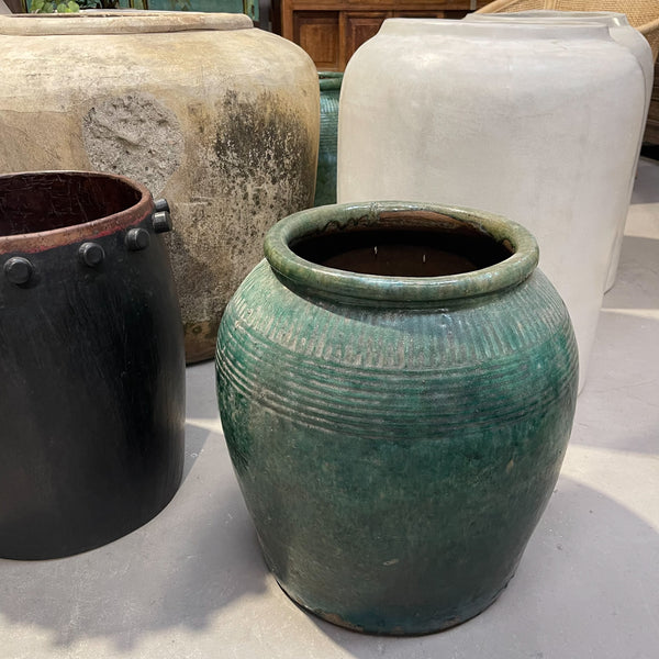 25445 Antique 300 Year Old Pot 480 x 480 x 480