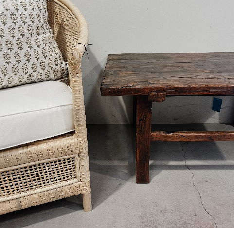 25239 Antique Elm Coffee Table 990 x 570 x 450H